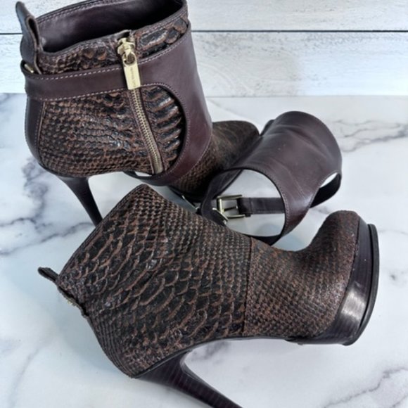 Michael Kors Leather Booties - 2 in 1 shoe! Women US 8.5 - Picture 4 of 4